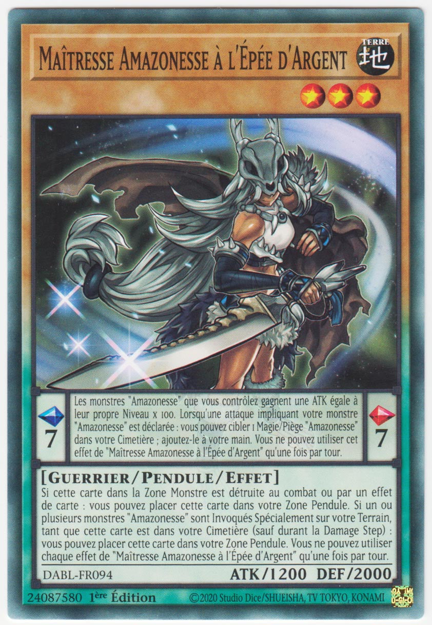 Maîtresse Amazonesse à l'Épée d'Argent - DABL-FR094